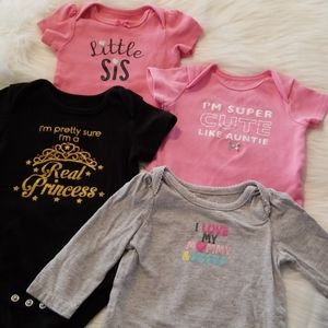 Super cute 4 piece bundle